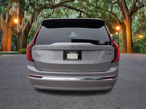 2026 Volvo XC90 B5 Core