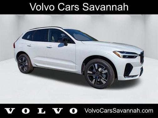 Crystal White 2026 Volvo XC60 B5 Core
