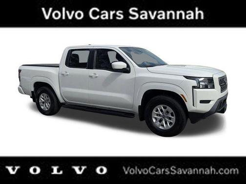 Glacier White 2024 Nissan Frontier SV