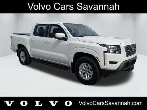 Glacier White 2024 Nissan Frontier SV