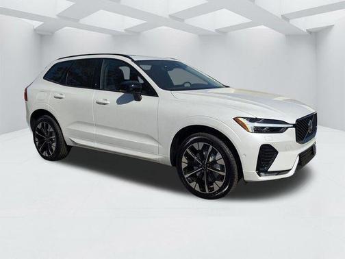 Crystal White 2026 Volvo XC60 B5 Plus