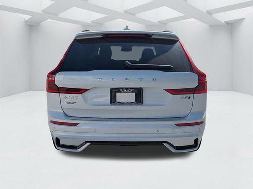 Crystal White 2026 Volvo XC60 B5 Plus