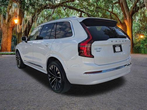 2026 Volvo XC90 B6 Ultra 7-Seater