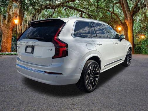 2026 Volvo XC90 B6 Ultra 7-Seater