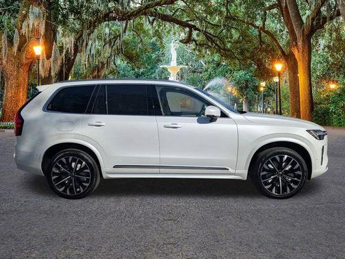 2026 Volvo XC90 B6 Ultra 7-Seater