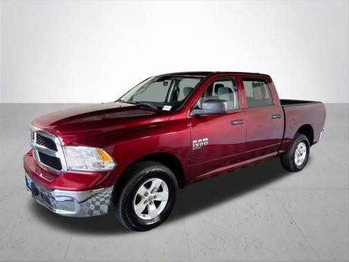 2022 RAM 1500 Classic SLT Crew Cab 4x4 57' Box