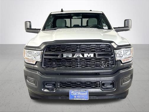 2022 RAM 2500 Tradesman Crew Cab 4x4 64' Box