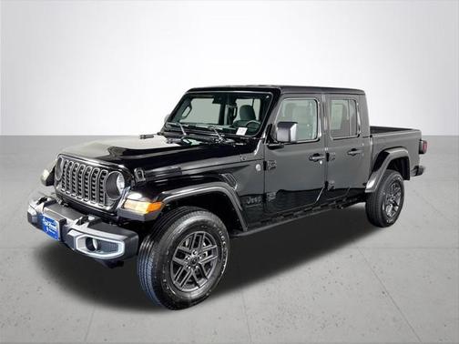 2024 Jeep Gladiator Sport S