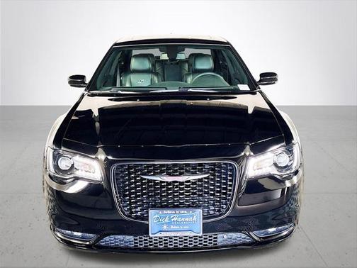 2022 Chrysler 300 S