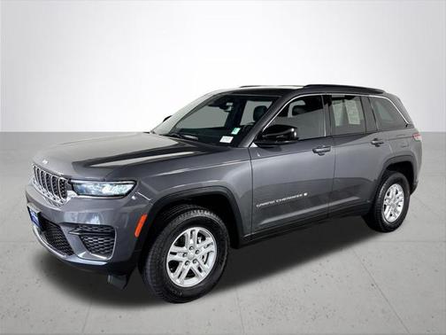 2024 Jeep Grand Cherokee Laredo 4x4