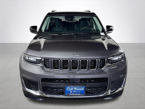 2023 Jeep Grand Cherokee L Laredo 4x4