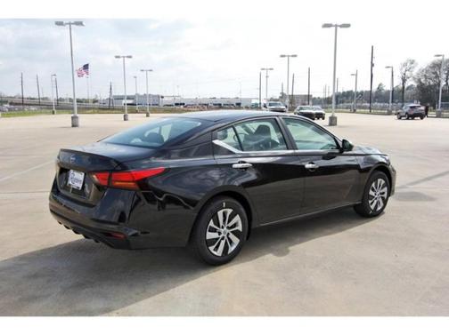 2025 Nissan Altima S