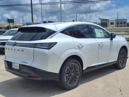 Everest White P 2026 Nissan Murano Platinum