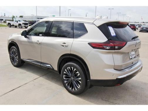 2025 Nissan Rogue Platinum