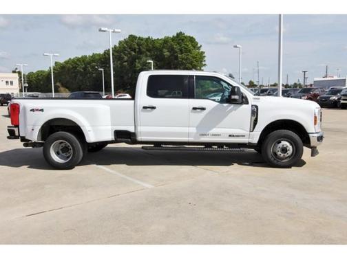 2024 Ford F-350 XLT