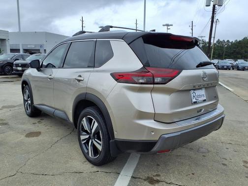 2t Chpn Blk Roo 2024 Nissan Rogue SL