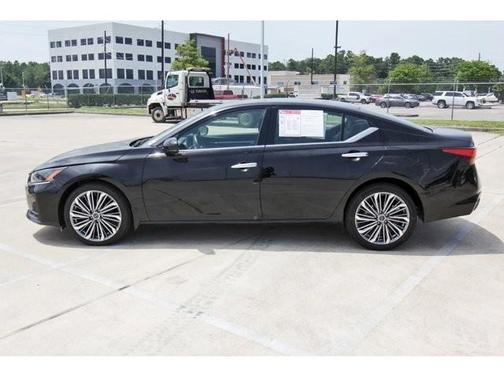 2024 Nissan Altima 2.5 SL