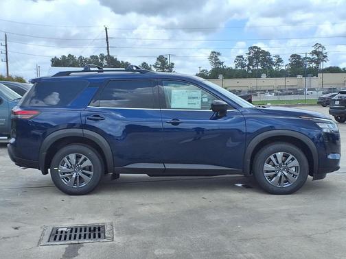 Deep Ocean Blue 2026 Nissan Pathfinder SV