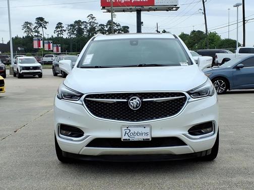 White Frost Tri-Coat 2021 Buick Enclave Avenir