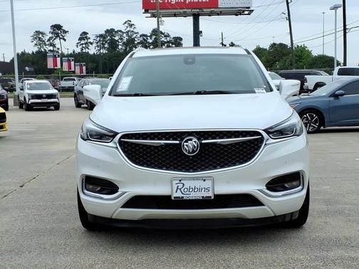 White Frost Tri-Coat 2021 Buick Enclave Avenir