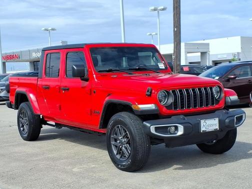Firecracker Red Clearcoat 2024 Jeep Gladiator Sport