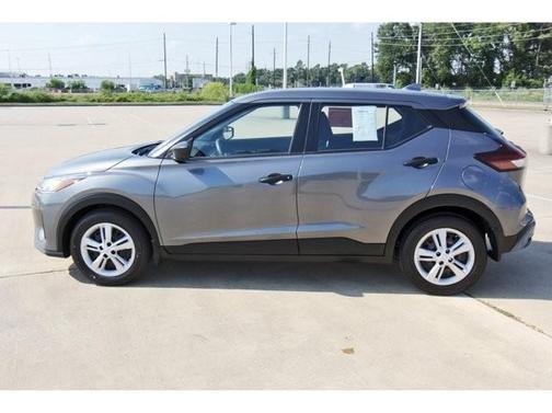 2023 Nissan Kicks S