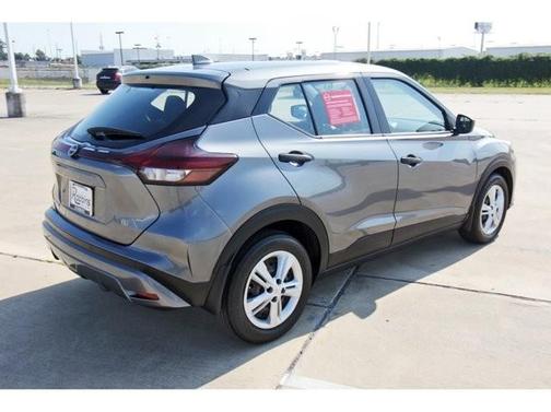 2023 Nissan Kicks S