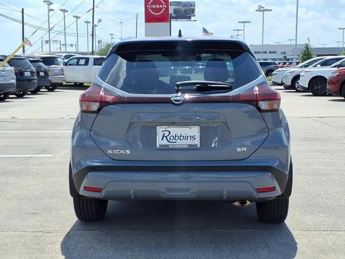 2024 Nissan Kicks SR