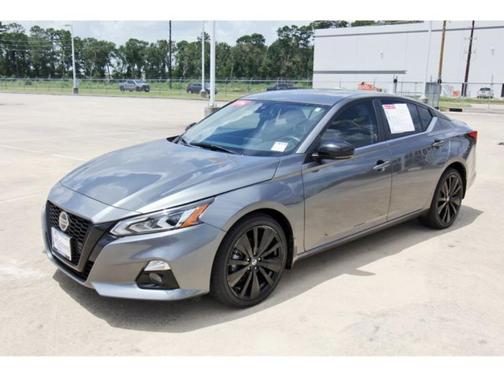 2022 Nissan Altima 2.5 SR