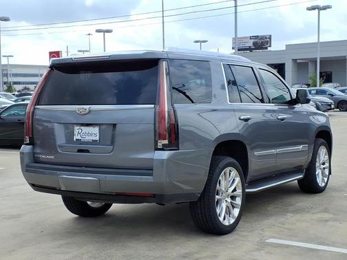 2020 Cadillac Escalade Luxury