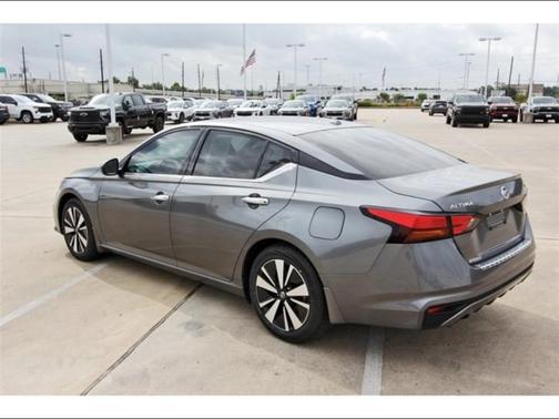 2022 Nissan Altima 2.5 SL