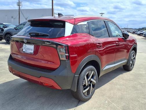 Scarlet Ember T 2026 Nissan Kicks SV