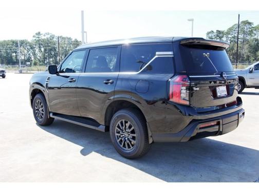 2026 Nissan Armada SV