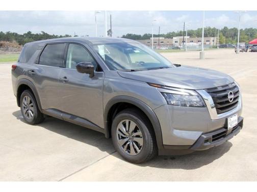 2025 Nissan Pathfinder S