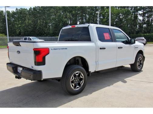 2022 Ford F-150 Lightning Pro