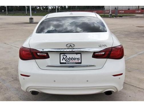 2019 INFINITI Q70L 3.7 LUXE