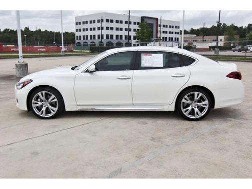 2019 INFINITI Q70L 3.7 LUXE