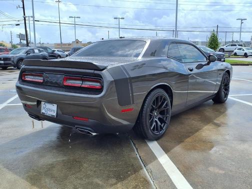 Granite Pearlcoat 2023 Dodge Challenger R/T