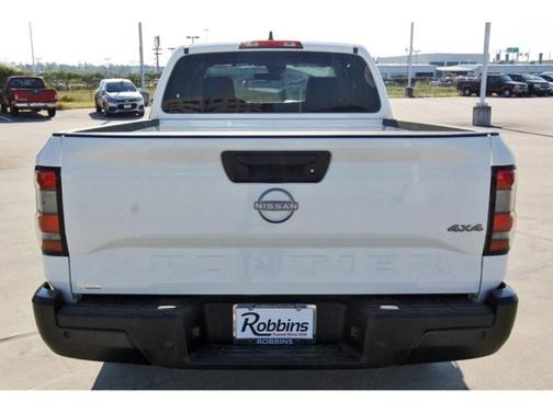 2025 Nissan Frontier S