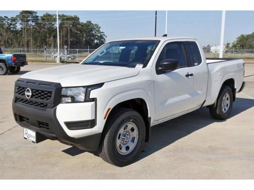 2025 Nissan Frontier S
