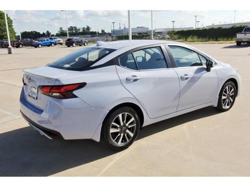 2024 Nissan Versa 1.6 SV