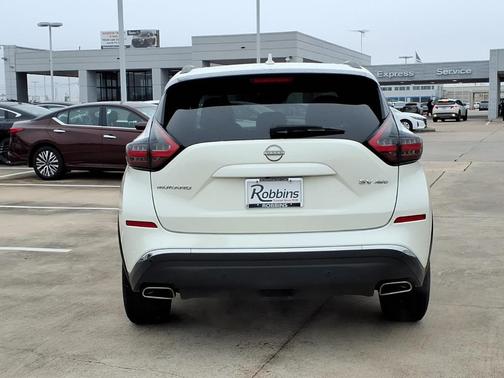 2023 Nissan Murano SV