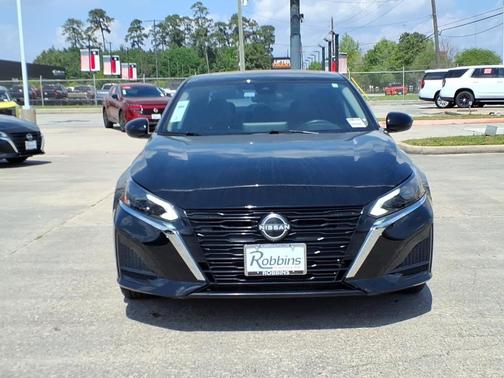 Black 2023 Nissan Altima 2.5 SV