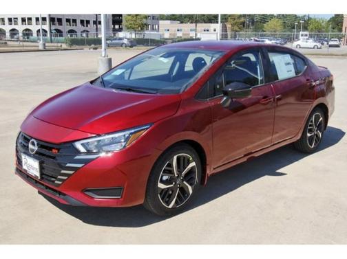 2025 Nissan Versa 1.6 SR
