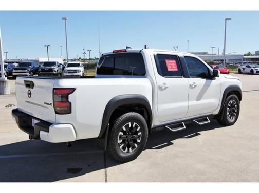 2023 Nissan Frontier PRO-X