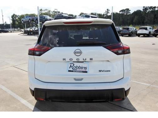 2024 Nissan Rogue SV