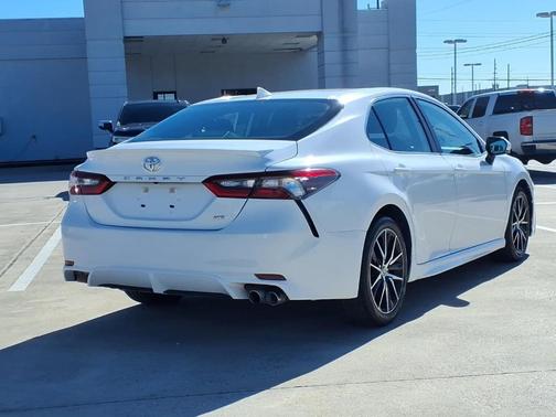 2024 Toyota Camry SE Nightshade