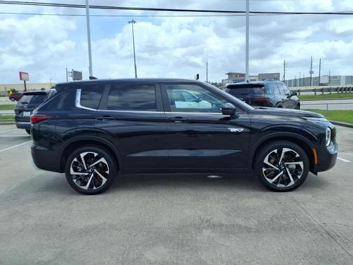 2024 Mitsubishi Outlander PHEV SE