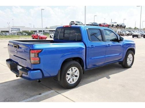 2024 Nissan Frontier SV