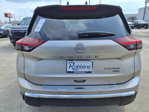 2t Chpn Blk Roo 2026 Nissan Rogue Platinum